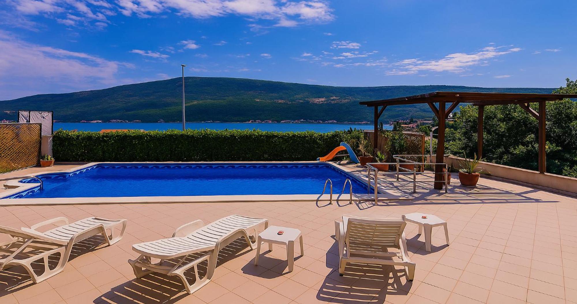 Villa Sea-N-Sun, 7 Bedrooms & Pool, Nearby Portonovi Marina. Ðenovići Exteriér fotografie