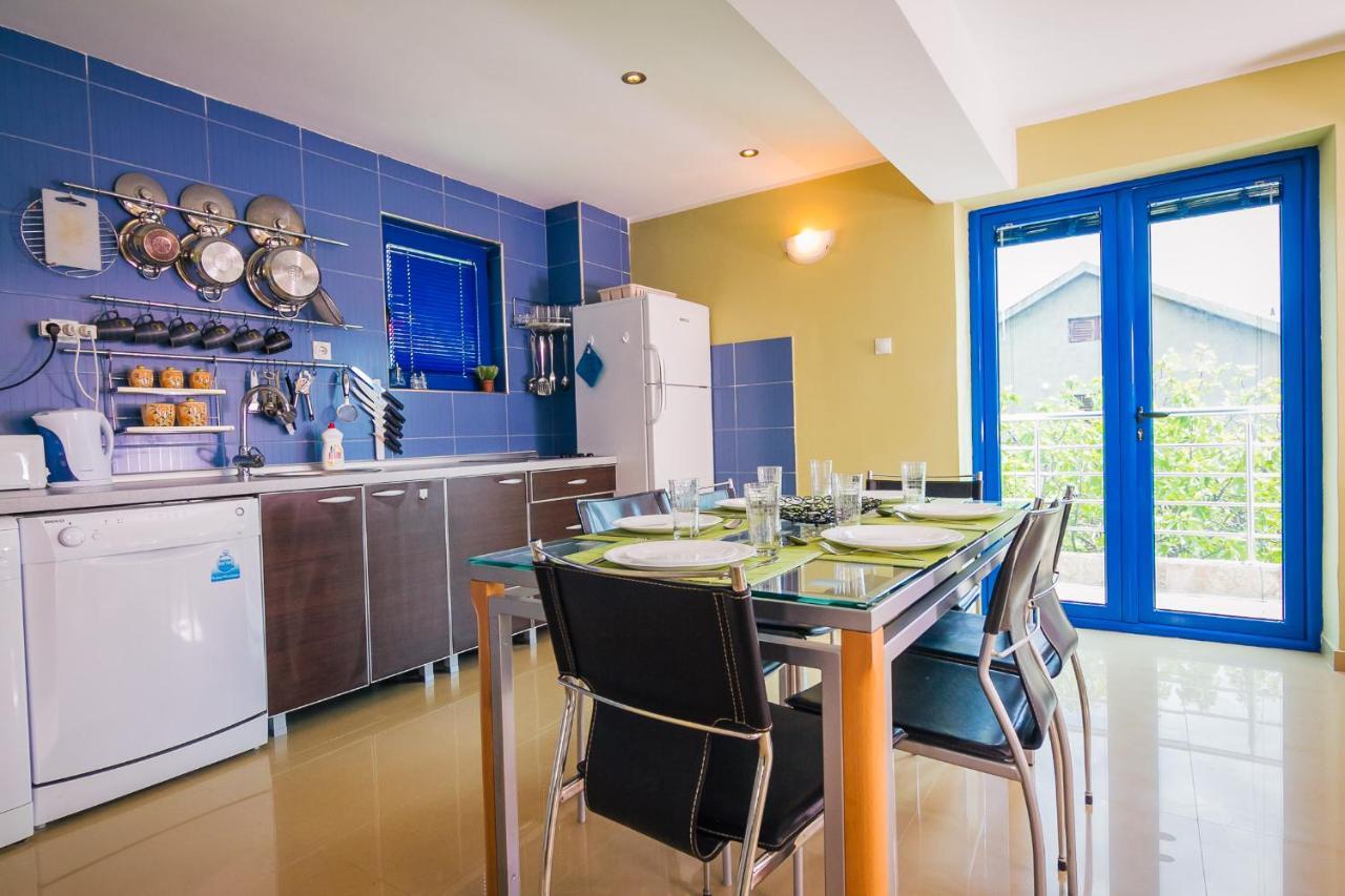 Villa Sea-N-Sun, 7 Bedrooms & Pool, Nearby Portonovi Marina. Ðenovići Exteriér fotografie
