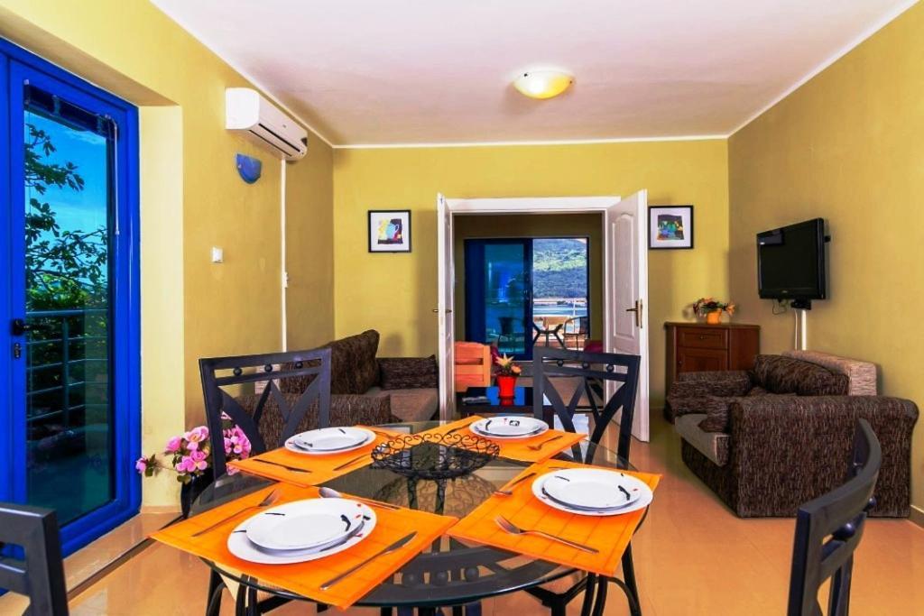 Villa Sea-N-Sun, 7 Bedrooms & Pool, Nearby Portonovi Marina. Ðenovići Exteriér fotografie